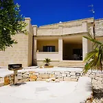 Vila D'olivier Luxury By Rentbeat *